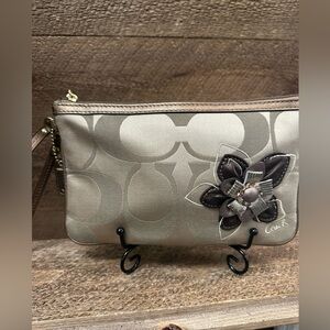 Coach Signature Wristlet – Metallic Taupe with Floral Appliqué – Satin Interior